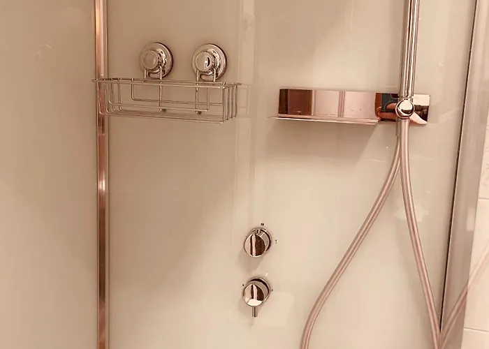 Gran Paradiso Alpine アパート アオスタ